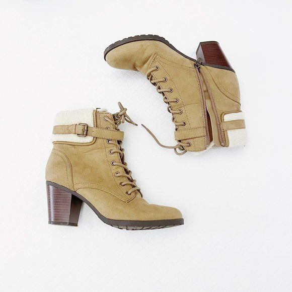 Unisa Zippered Heel Boot Faux Fur Trim Wheat SZ8 - Picture 7 of 7